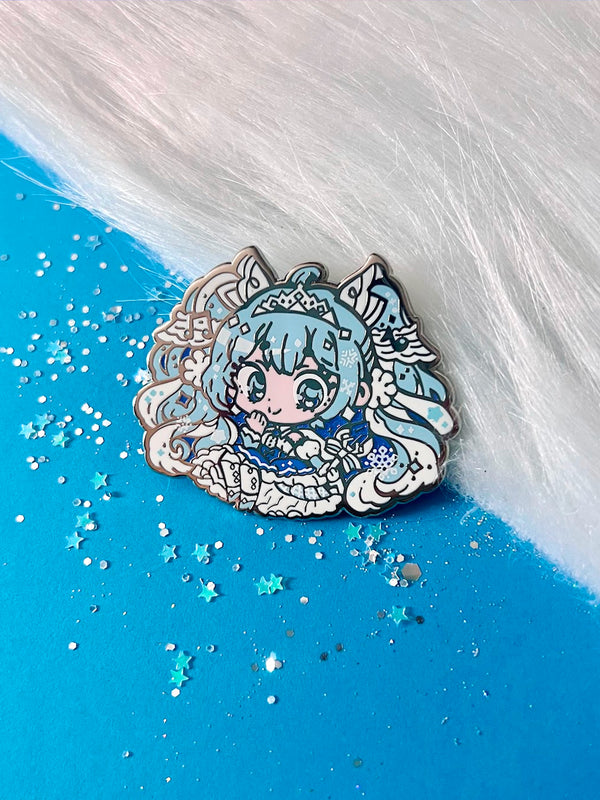 Snow Princess Miku Pin ❄️✨ *IN STOCK*